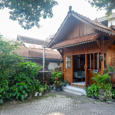 Reddoorz Syariah Near Plengkung Gading 2 Hotel Yogyakarta Kültér fotó