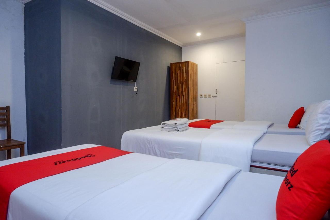 Reddoorz Syariah Near Plengkung Gading 2 Hotel Yogyakarta Kültér fotó