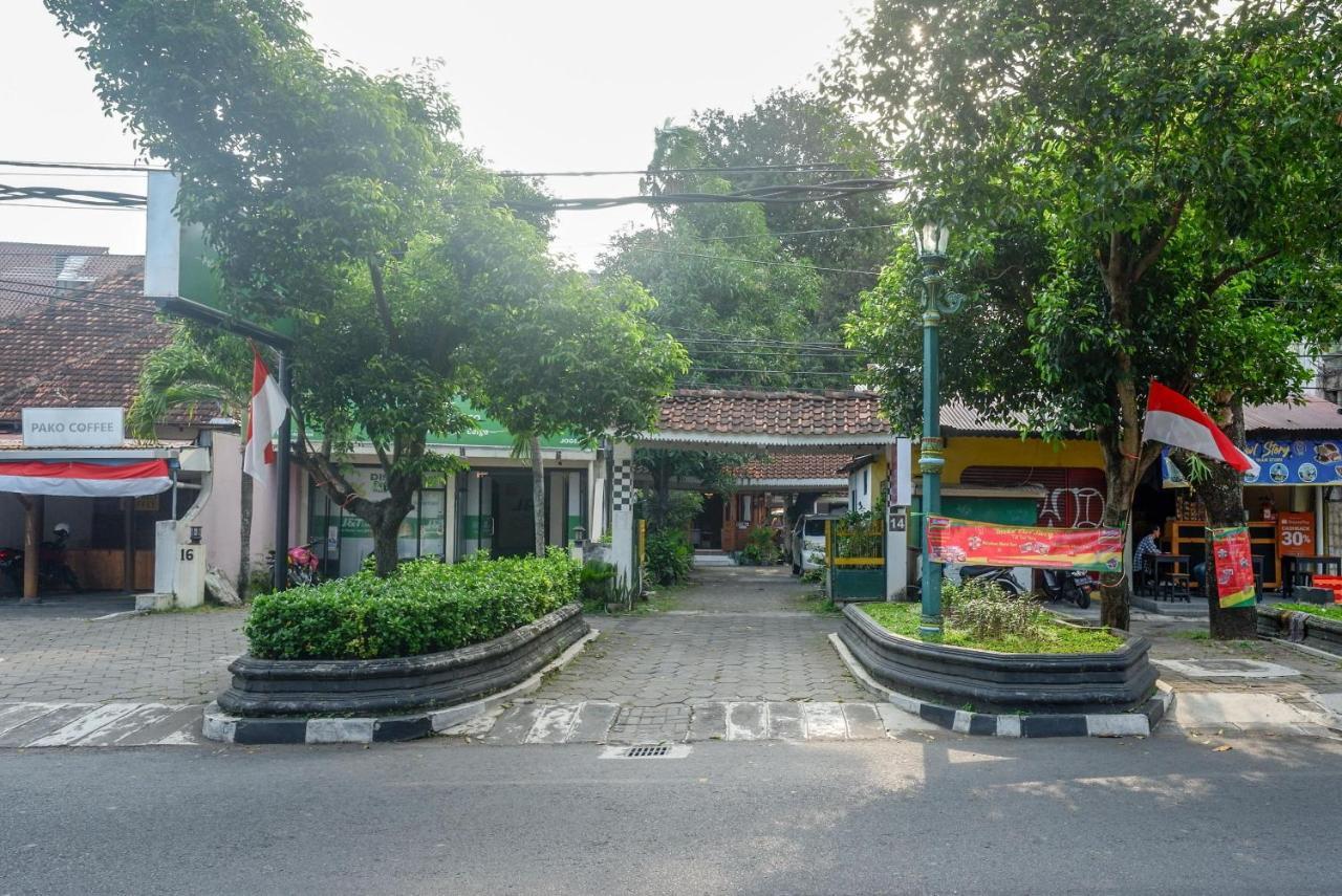Reddoorz Syariah Near Plengkung Gading 2 Hotel Yogyakarta Kültér fotó