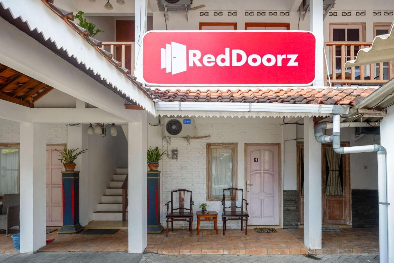 Reddoorz Syariah Near Plengkung Gading 2 Hotel Yogyakarta Kültér fotó