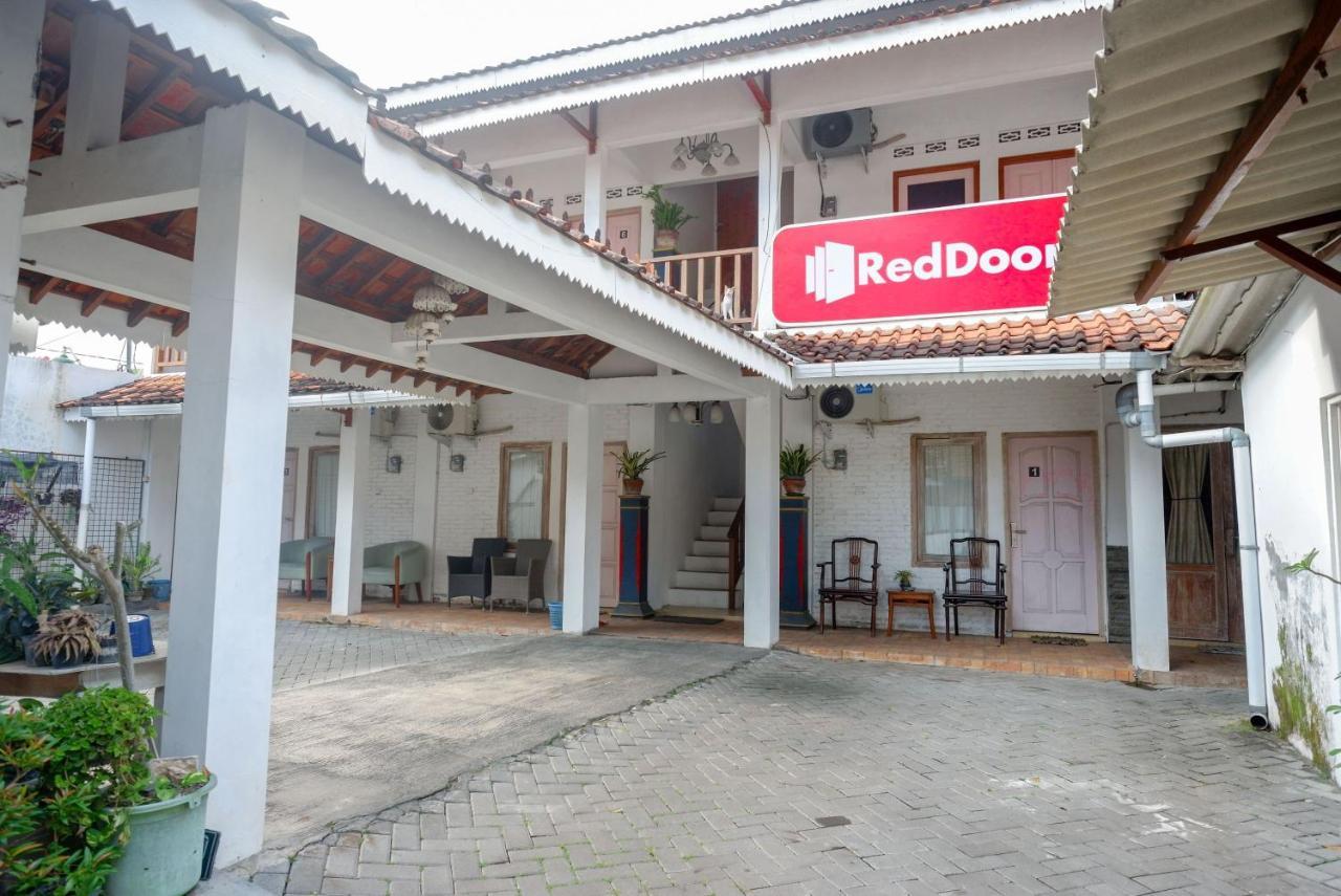 Reddoorz Syariah Near Plengkung Gading 2 Hotel Yogyakarta Kültér fotó